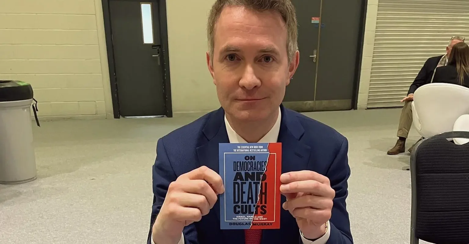 Douglas Murray förmögenhet